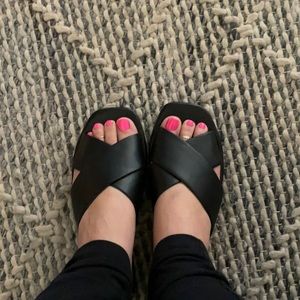 Banana Republic slides